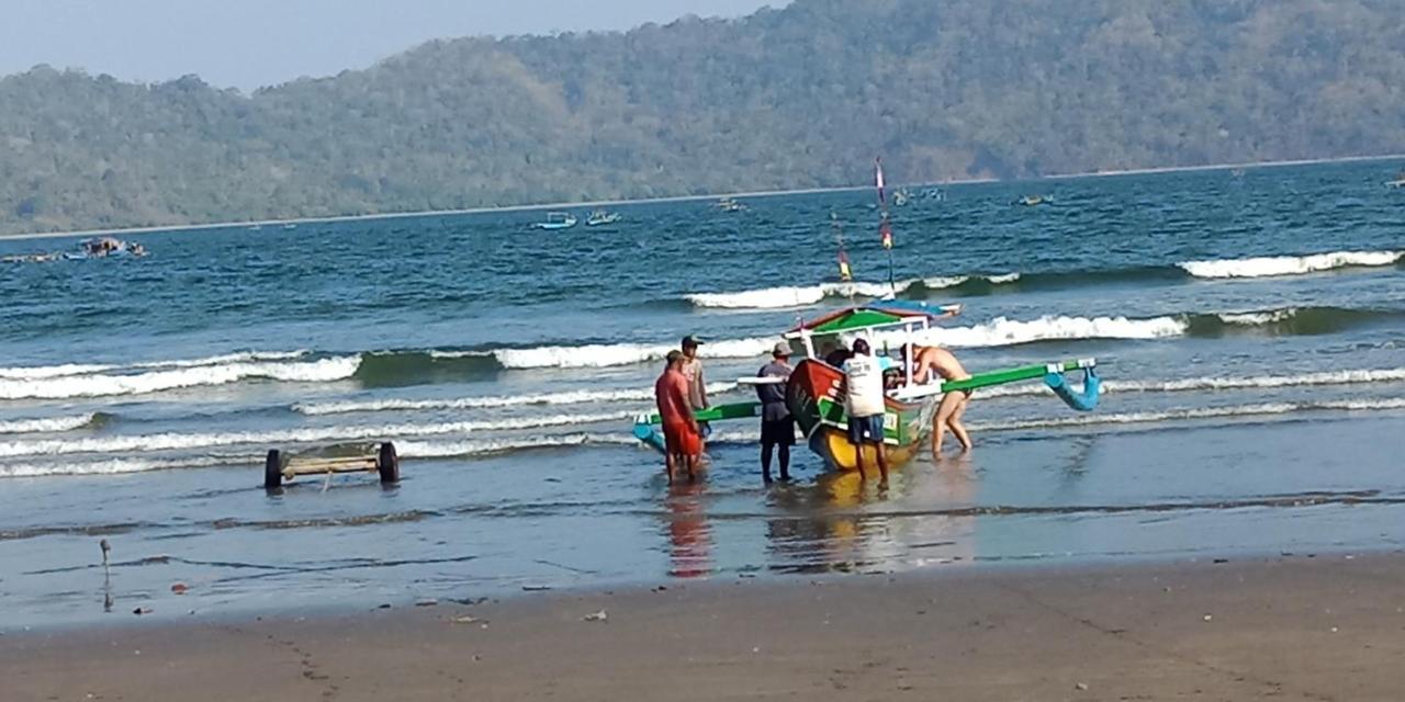 Cheap Inn Banyuwangi Banyuwangi  Zewnętrze zdjęcie